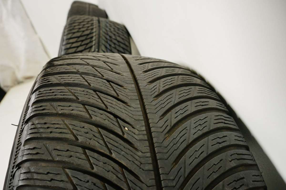 Audi A7 4K8 C8 Winterreifen Winterräder 225 55 18 Zoll 4k8601025A