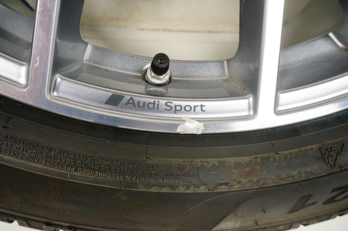 Audi 4KE E Tron E-Tron Winterreifen Winterräder 265 45 21 Zoll