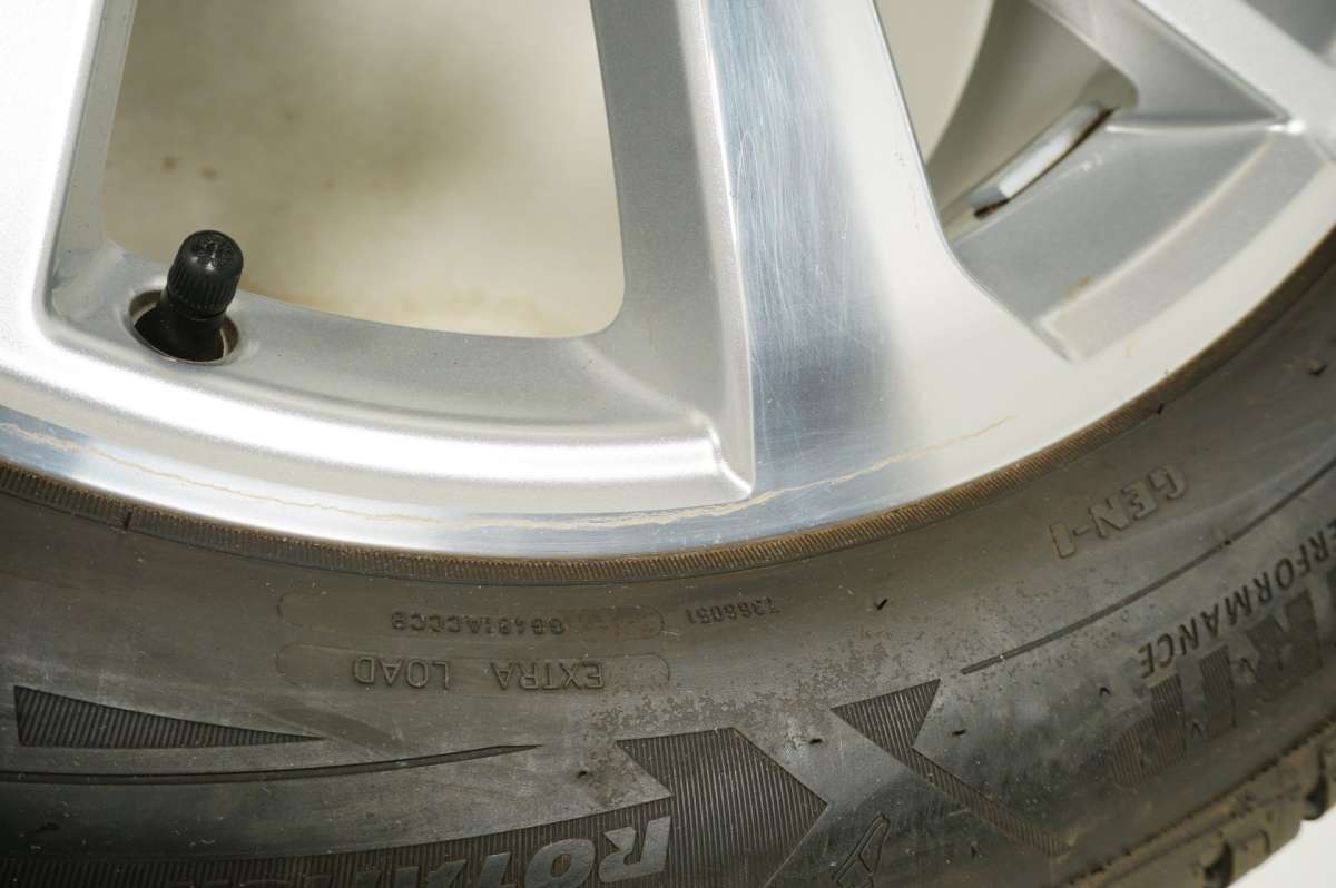 Audi Q3 83A F3 Winterreifen Winterräder 235 55 18 Zoll 8mm